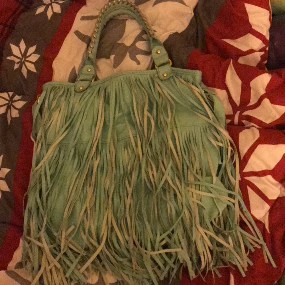 Bongo fringe purse